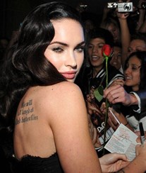 Megan Fox faz tatuagens de forma compulsiva