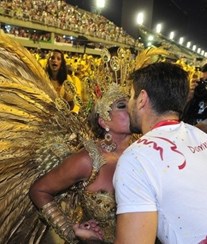 Susana Vieira Namora Aos 73 Anos A Ferver Vidas