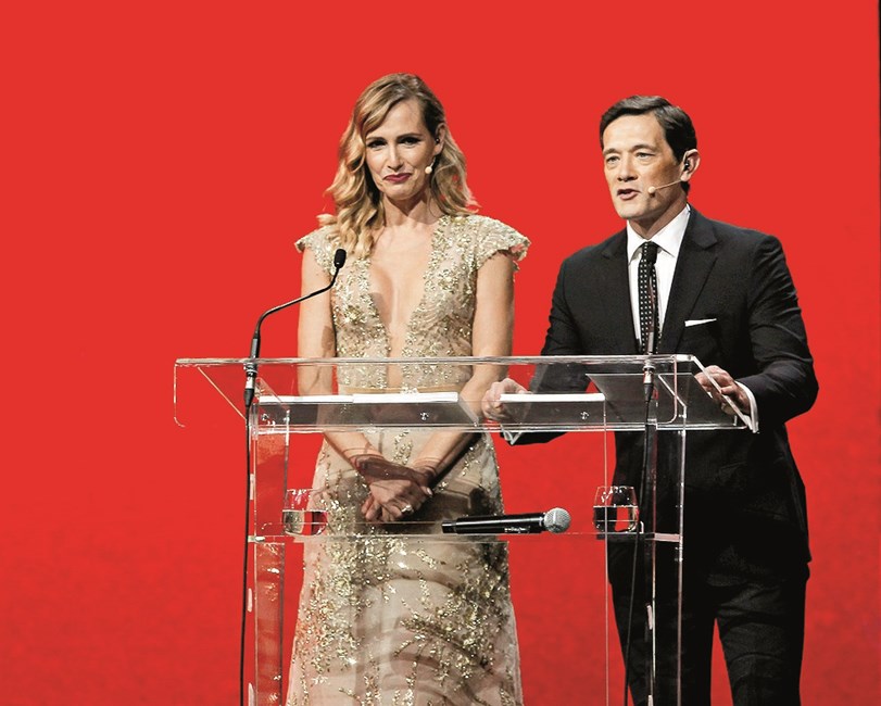 Fernanda Serrano apresentou a gala com o jornalista Luís Costa Branco