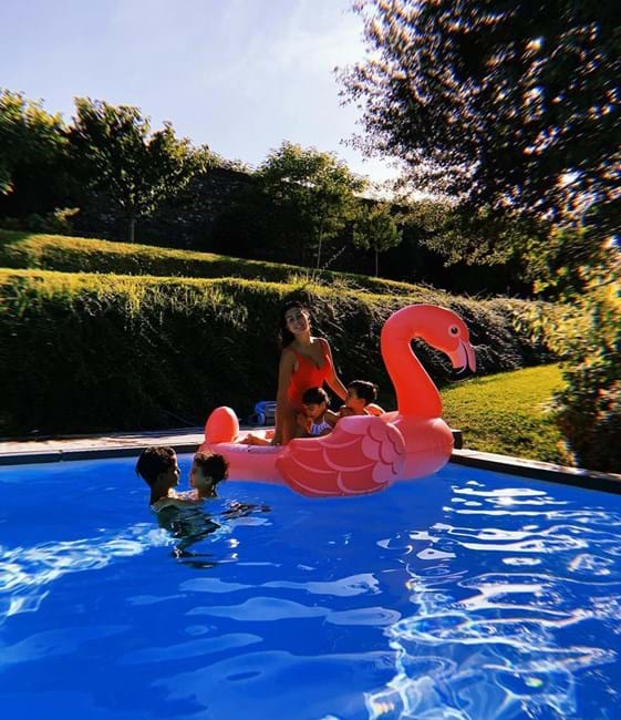Georgina Rodríguez, Cristianinho, Eva, Mateo e Alana Martina