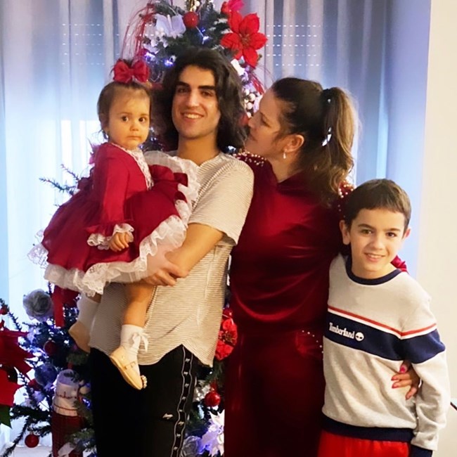Kátia Aveiro e os filhos, Rodrigo, José Diniz e Valentina