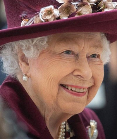 Saúde frágil afasta Rainha Isabel II de funções