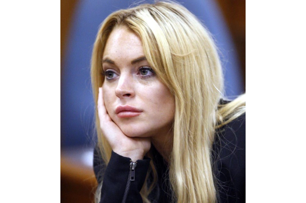 Lindsay Lohan Admite Agressão A Ferver Vidas
