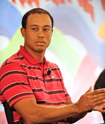 Tiger woods foi multado no Dubai