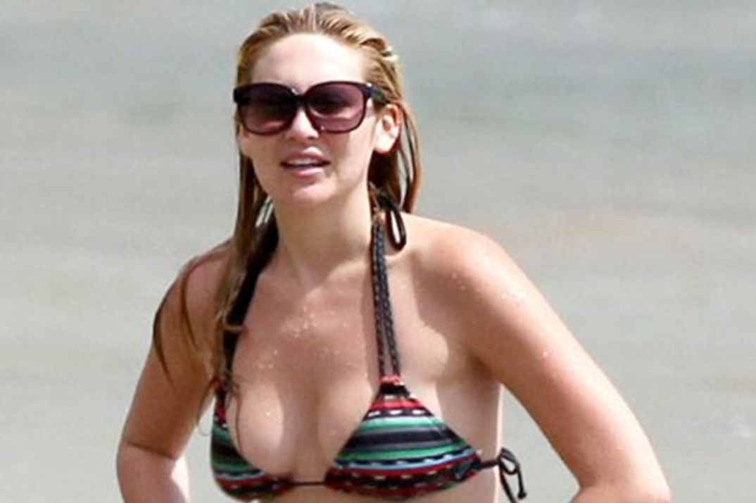 Stephanie Pratt Mostra Corpo Em Biqu Ni A Ferver Vidas