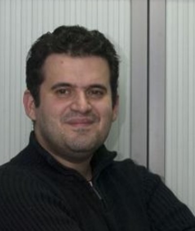 Disposta a juntar os pedacinhos  