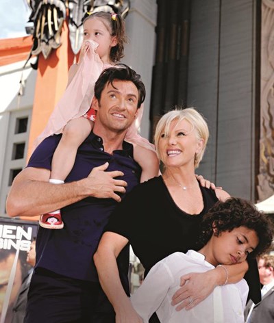Hugh Jackman  foi abandonado pela mãe 