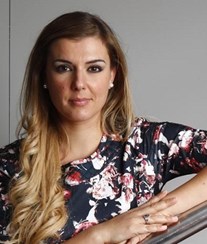 Romana recorda dramas do passado: "O meu pai pôs-me fora de casa aos 16 anos"