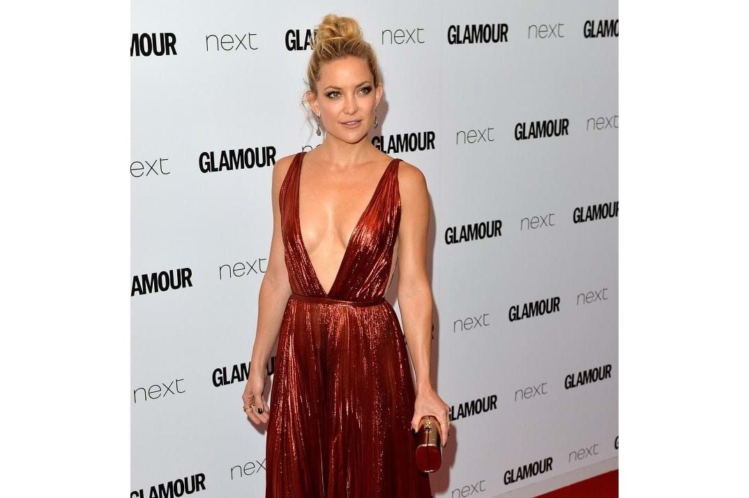 Kate Hudson Arrasa Nos Glamour Awards Sensualidade Vidas