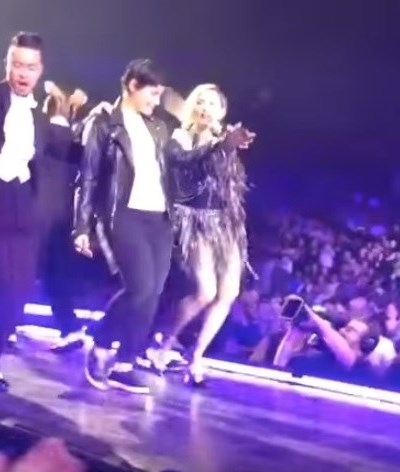 Madonna e Nelly Furtado em palco