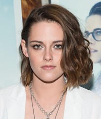 Kristen Stewart é a nova musa de Lagarfeld