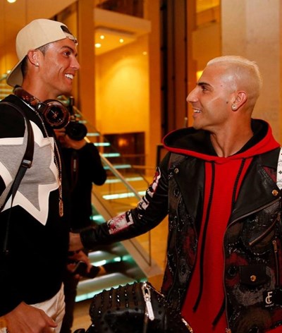 Quaresma surpreende com novo visual