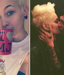 Paris Jackson partilha beijo apaixonado