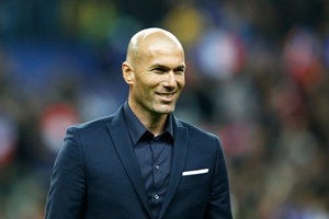  Zidane rompe calças durante jogo