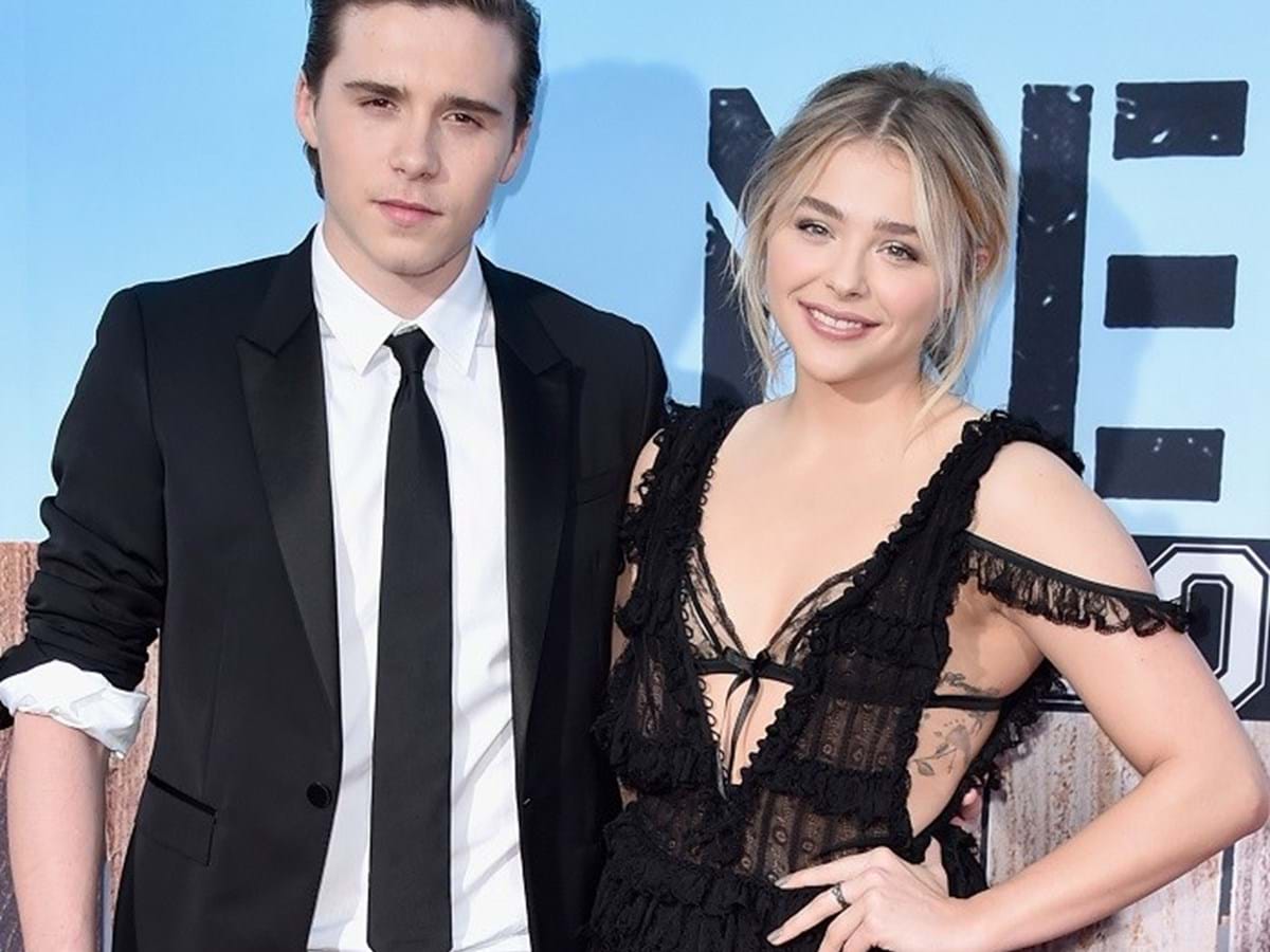 Brooklyn Beckham e Chloë Grace Moretz 'estreiam' como casal no