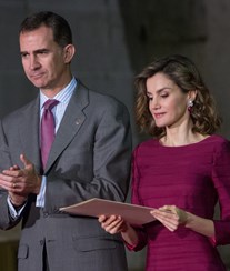 Rainha Letizia procura ajuda médica 