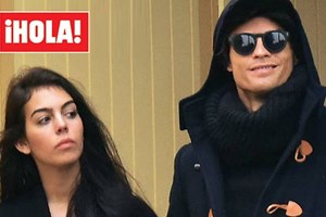 Ronaldo aos beijos com nova namorada