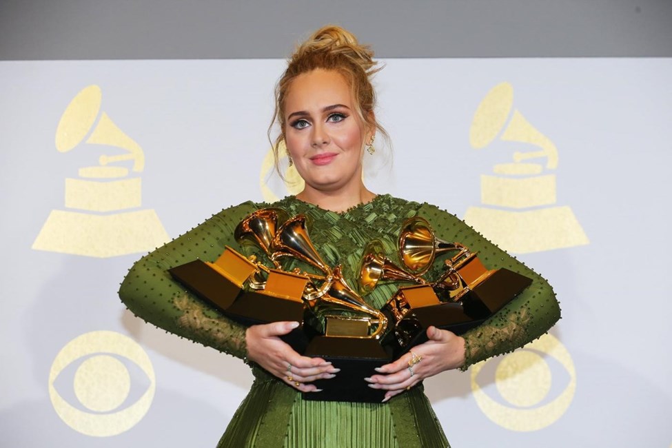 Adele recebe 588 mil euros por concerto a Ferver Vidas