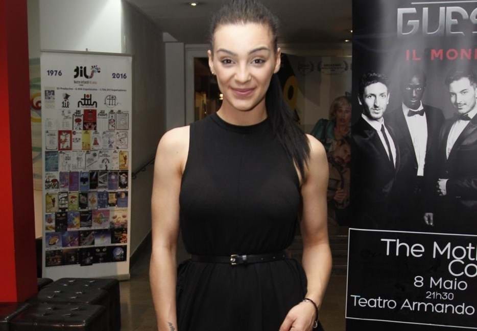 Luciana Abreu, cartomante, apresentadora, atriz, astrologia, irmã, cantora, Ana Luísa