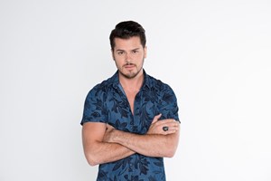 Mickael Carreira acusado de trair Laura