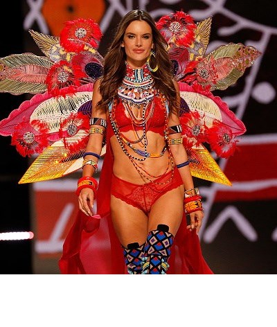Alessandra Ambrosio diz adeus aos ‘anjos’