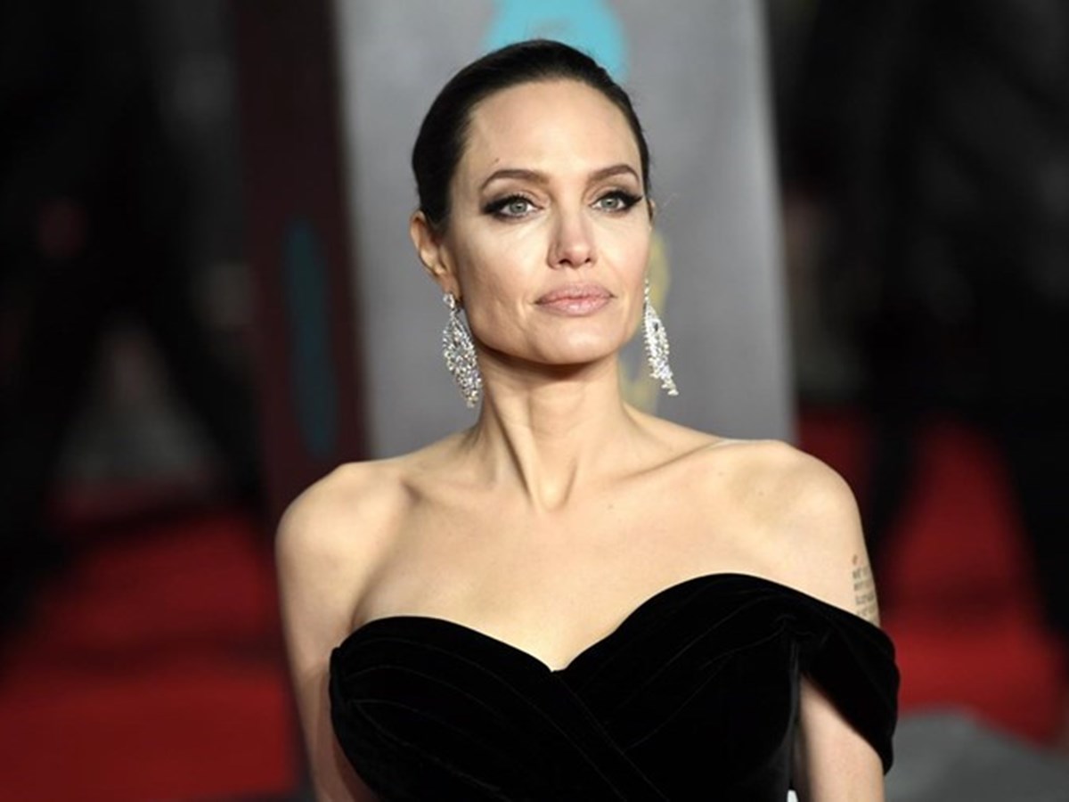 Sétimo filho a caminho? Angelina Jolie quer adotar mais uma criança
