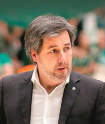 Bruno de Carvalho em guerra com Cinha Jardim