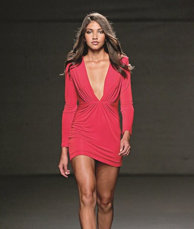 Sensualidade e glamour na despedida do Portugal Fashion