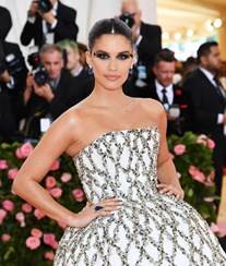 Sara Sampaio convidada pela primeira vez para a Met Gala 
