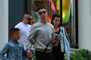 Ronaldo e Georgina 'fogem' para o Mónaco