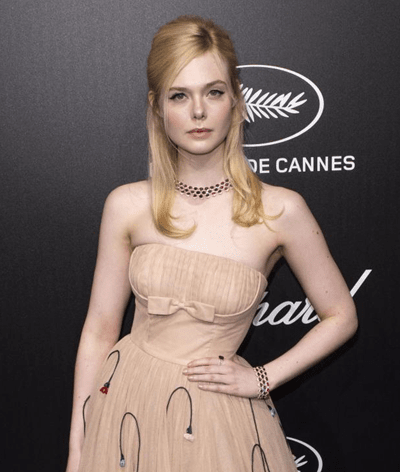 Elle Fanning desmaia no Festival de Cannes