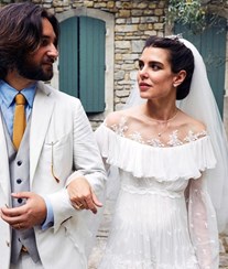 Charlotte Casiraghi e Dimitri Rassam casam pela segunda vez 