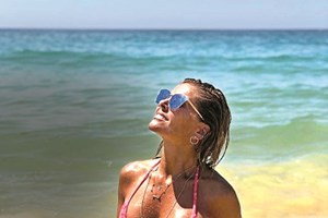 Sónia Araújo celebra 50 anos com muita sensualidade
