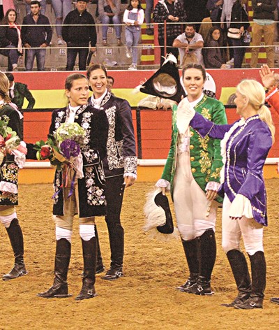 Corrida de cavaleiras espalha magia na Nazaré