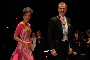 Rainha Letizia brilha com a tiara mais valiosa da coroa