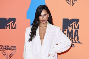 Rita Pereira sexy em gala da MTV