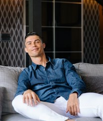 Ronaldo soma milhões em casas de luxo 