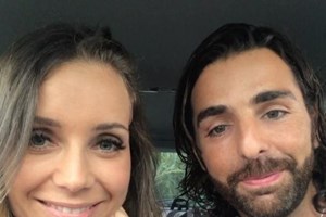 Luciana Abreu e Daniel Souza em tribunal para pôr fim à 'guerra'