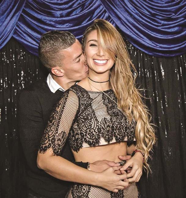 Cindy Álvarez Garcia  com o craque Mateus Uribe 
