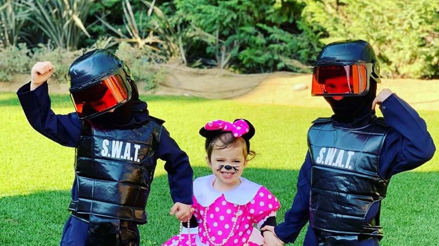 Escolha o disfarce mais original dos filhos dos famosos!