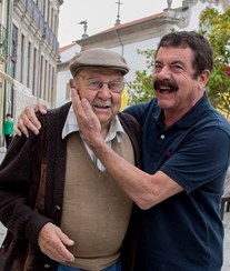 Quim Barreiros preocupado com o pai de 101 anos: "Visito-o de máscara, à distância"