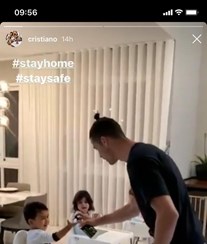 Cristiano Ronaldo mostra como os filhos desinfetam as mãos
