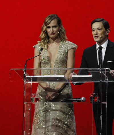 Fernanda Serrano recebe jogadores apaixonados em gala do Benfica