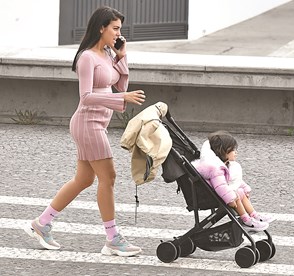 Georgina Rodriguez Fura Quarentena Para Passeio A Beira Mar A Ferver Vidas