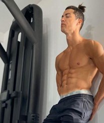 Cristiano Ronaldo perto de se tornar o primeiro futebolista a ganhar 925 milhões de euros 