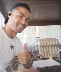 Cristiano Ronaldo volta aos estudos: "Desafia-te sempre"