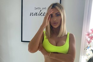 Chloe Ferry cria tendência: "Vamos ficar nuas"