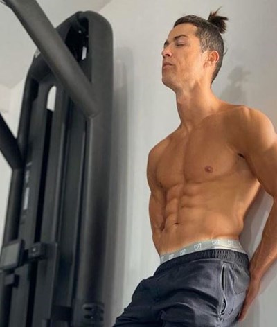 Cristiano Ronaldo ganhou mais de 44 milhões de euros com o Instagram