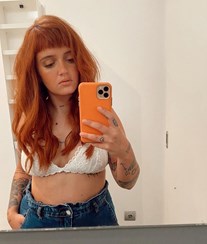 Carolina Deslandes dança em fato de banho: “Para todas as miúdas de pernas gordas e rabos grandes”