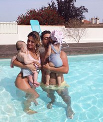 Família de Liliana Filipa rodeada de pequenos luxos
